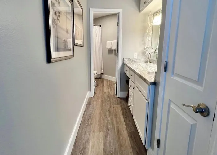 3 Bedroom With View In Al Apartment *