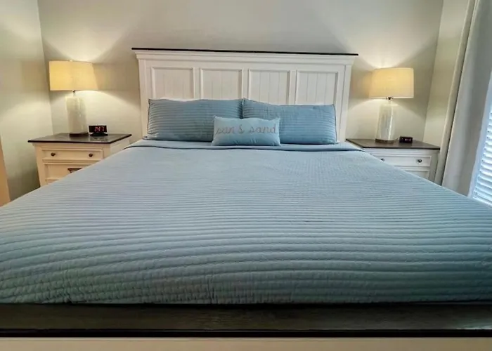 3 Bedroom With View In Al Apartment